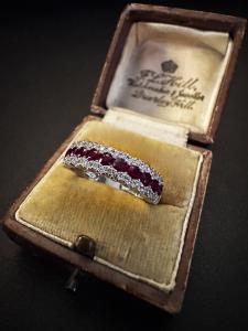 Anello  con  Rubini  e  Diamanti 